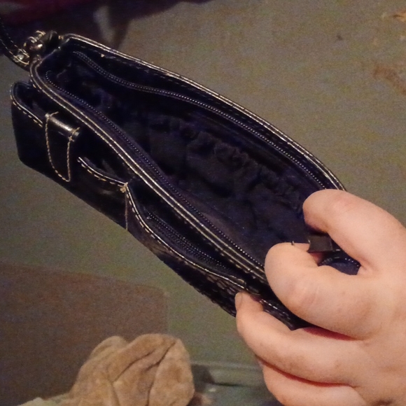 Basic black wallet - Picture 2 of 2